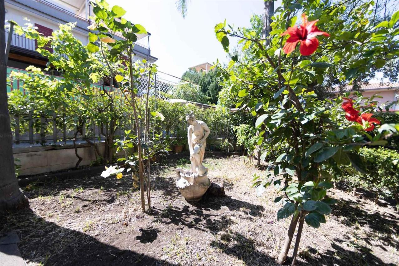 Villino Con Giardino Terrazzo E Parcheggio Privato Appartement Mascali Buitenkant foto